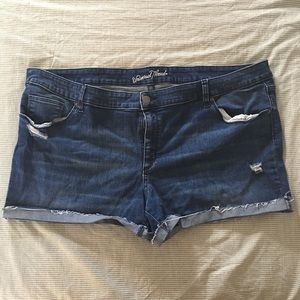 Mid-Rise Jean Shorts 24W